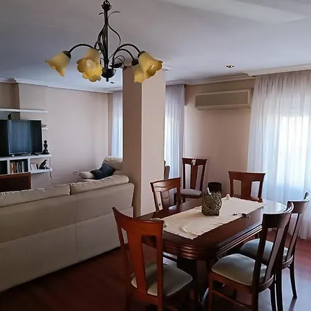 Gran Vivienda Unifamiliar Centrica Y Cercana Al Mar בית נופש אגוואדולסה