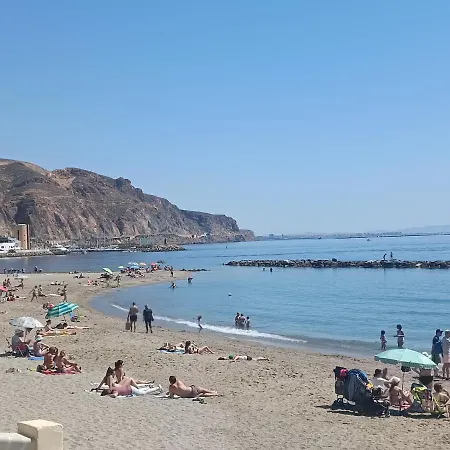 Gran Vivienda Unifamiliar Centrica Y Cercana Al Mar אגוואדולסה